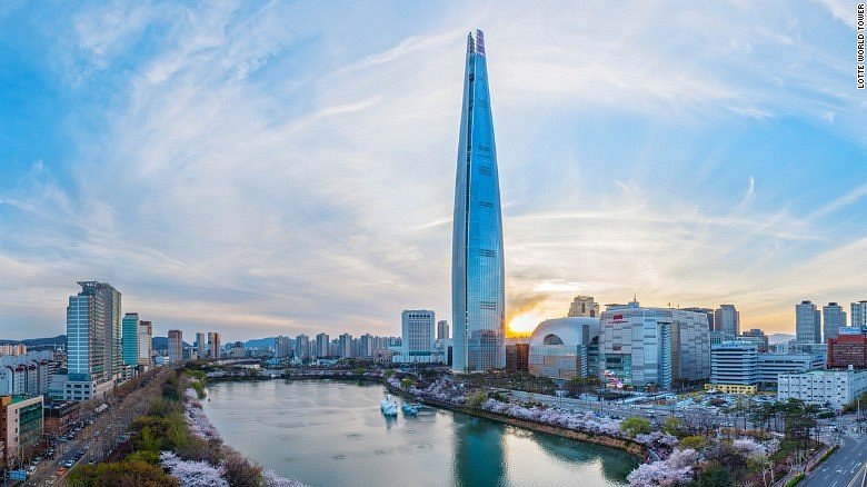 Seoul Tower vs Lotte World Tower: Which View Is Better?